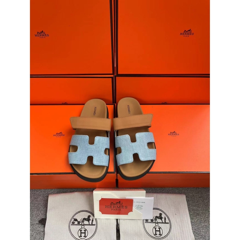 H**mes sandals